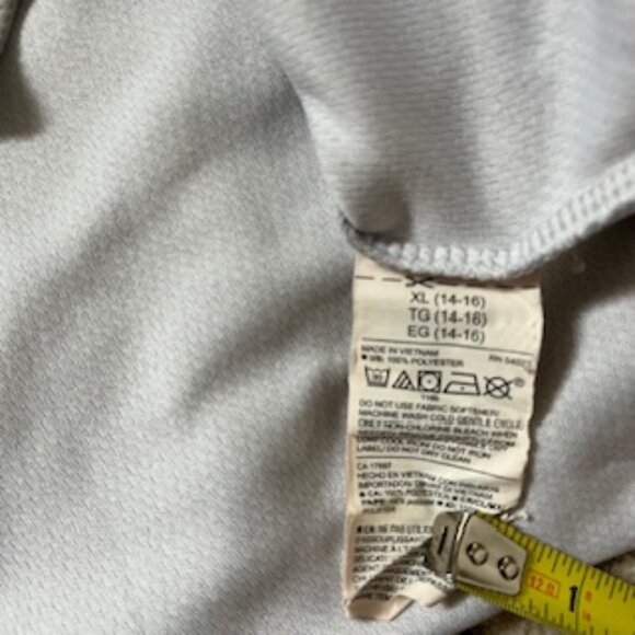 🧡3/15 Old Navy Active Go-Dry T-Shirt Bundle x 2 Gray Kids XL 14-16 - Picture 7 of 10